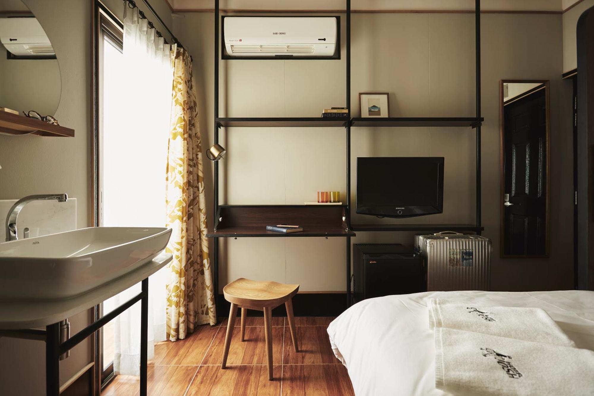 Khách sạn Josh 4*